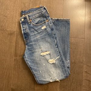 Levi’s Distressed Jeans